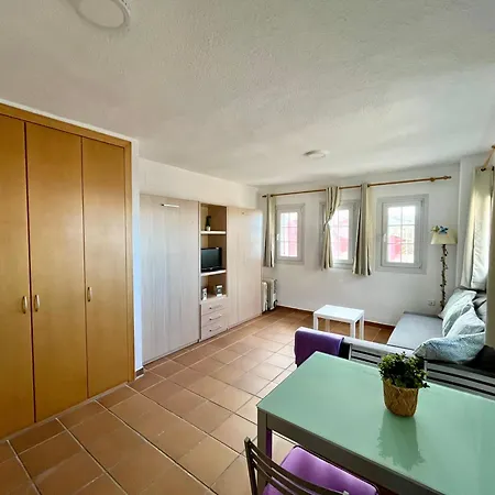 Arttyfal Con Garaje Incluido Y Wifi