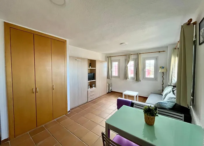 Arttyfal Con Garaje Incluido Y Wifi